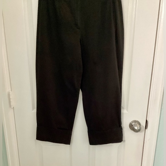 Black Capri Pants by harve Benard - Picture 4 of 13